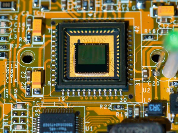 How to Choose the Right Smart Home Sensors for Energy-Saving in a Victorian House?